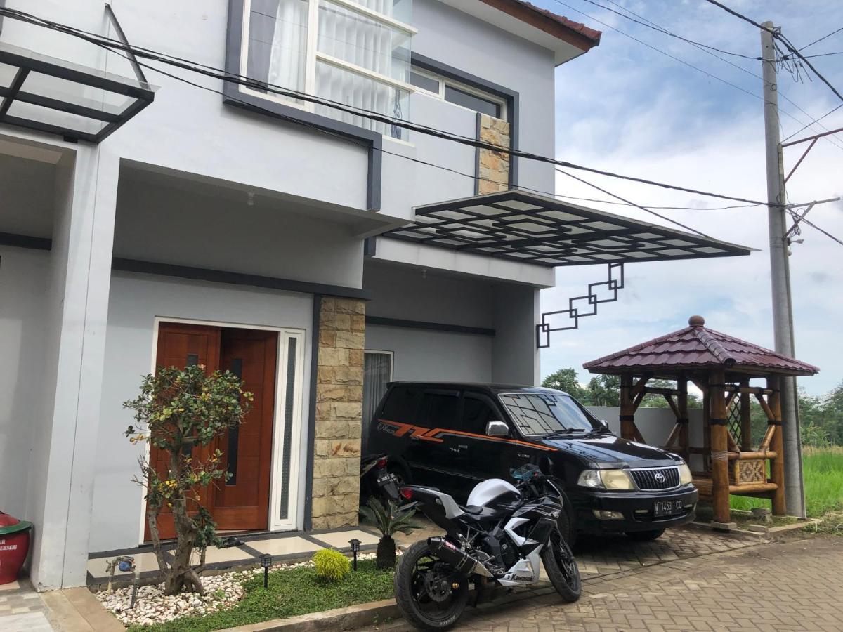 Villa Alraza Tlekung Esterno foto